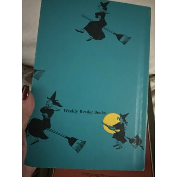 Blue-Nosed Witch - Margaret Embry - 1956 - Weekly Reader Book Club - Hardcover - Picture 2 of 6